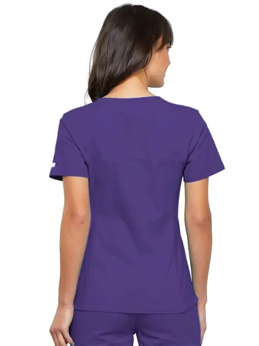 Uniforme Cherokee color violeta - Image 3