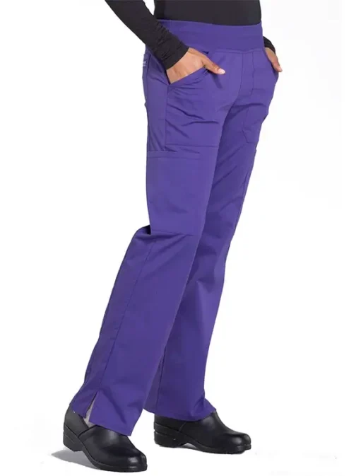 Uniforme Cherokee color violeta - Image 6